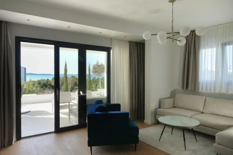 2 Bedrooms Deluxe Apartment with sea view