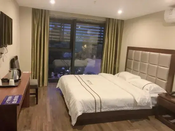 Haina Hotel
