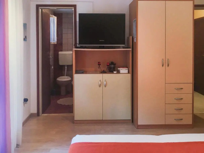 Apartments Milostić
