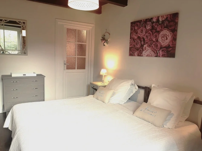1 Bedroom Comfort room with courtyard view