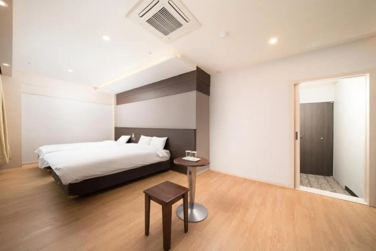 Jeju Palace Hotel