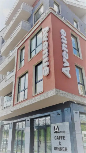 Hotel "AVENJu"
