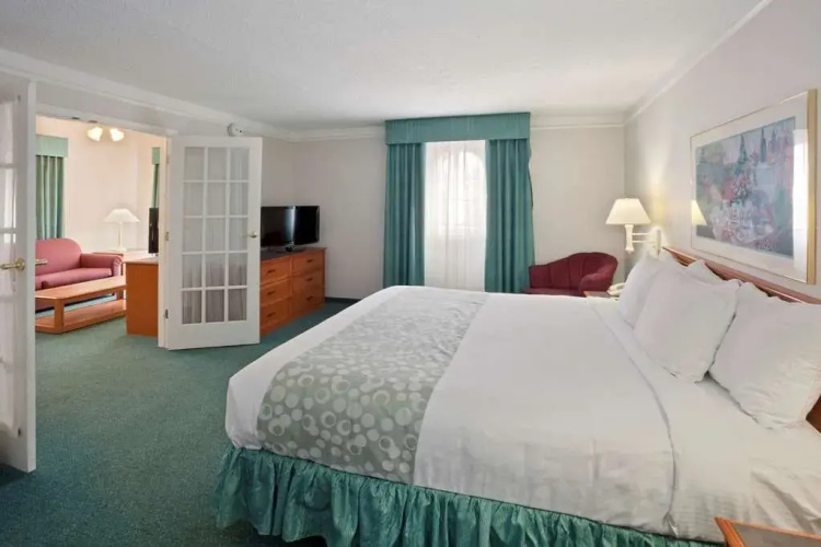 La Quinta Inn Omaha West