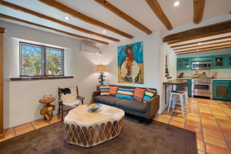 2 Bedrooms Cottage