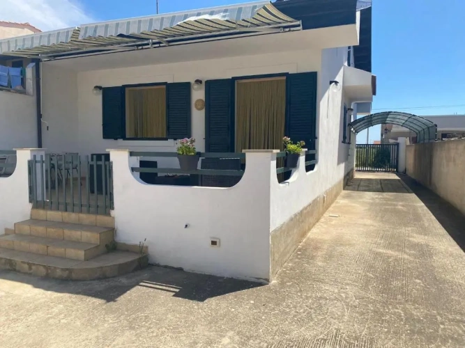 3 Bedrooms Cottage