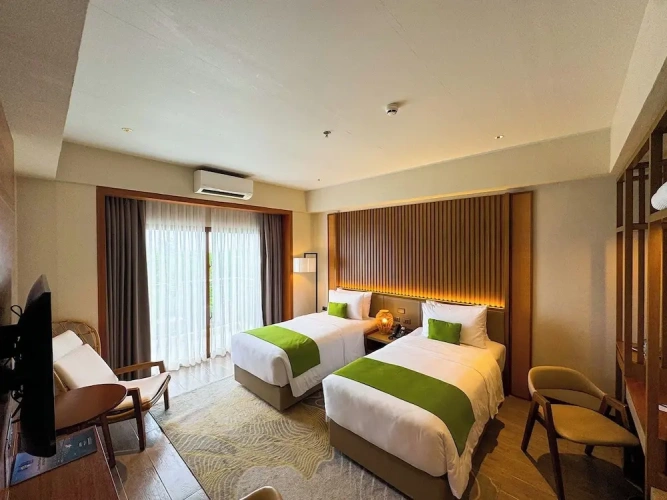 Deluxe Twin room with balcony