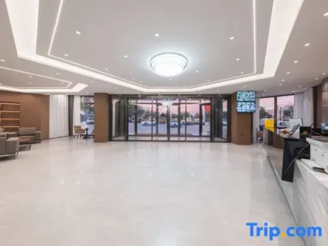 Luntai Yihai Hotel
