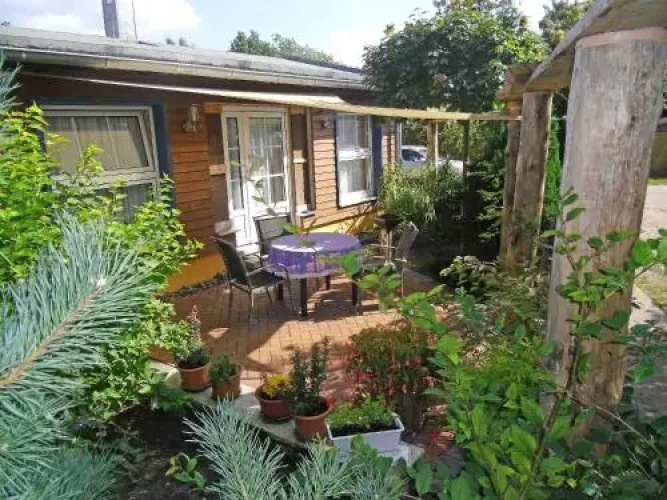 Ferienhaus In Suhemi mit Terrasse