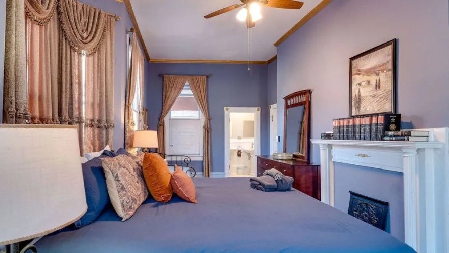 Elegant 2BR on Forsyth Park