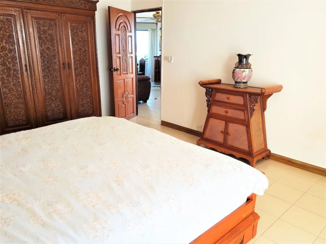Fantastic 2 bed With Huge Balcony & sea Views