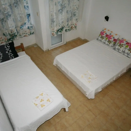 Classic Triple room with balcony