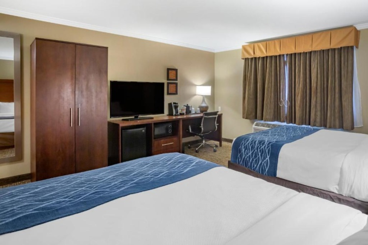 Deluxe Quadruple room