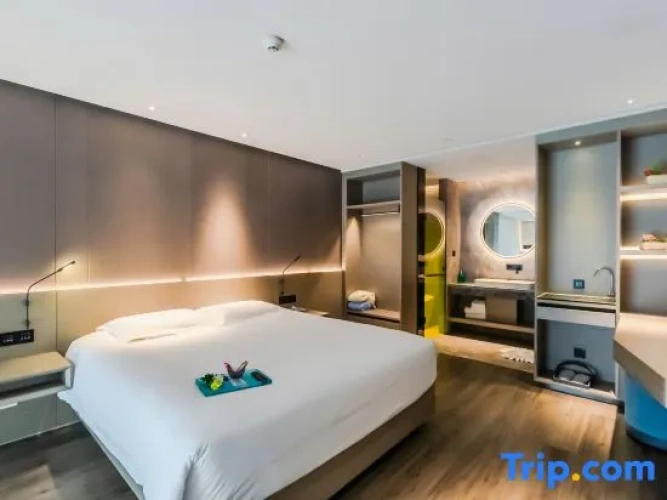 Deluxe Duplex Suite