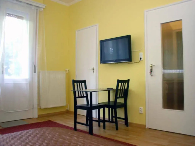Arriva Balcony Studio