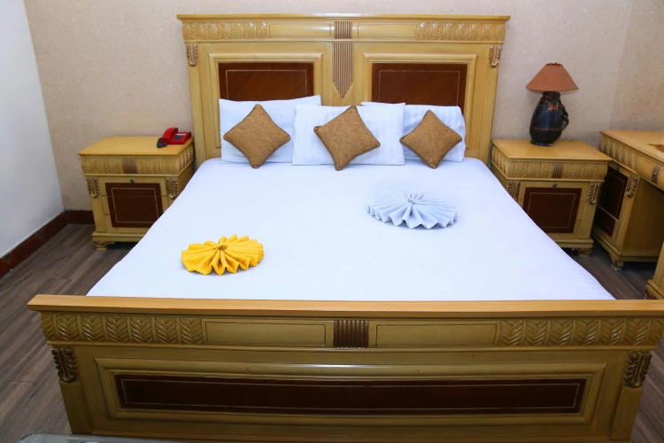 Step Inn Guest House
