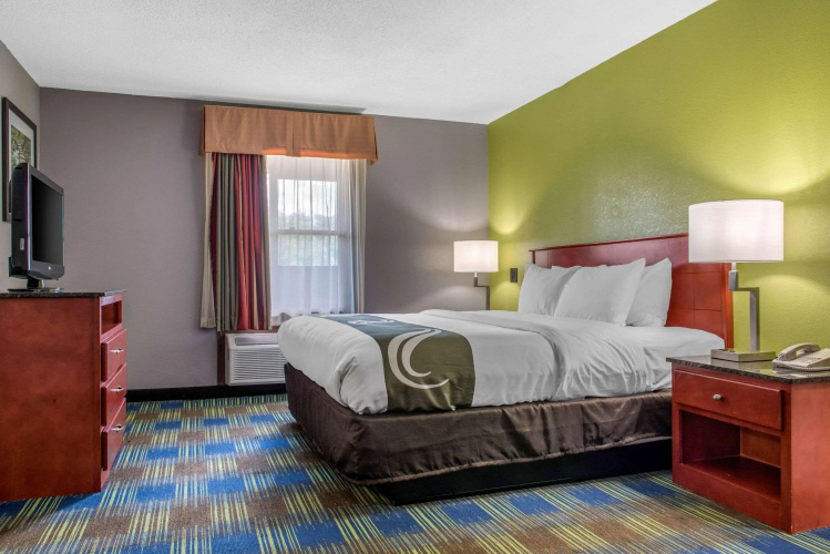 Quality Inn & Suites Bedford West