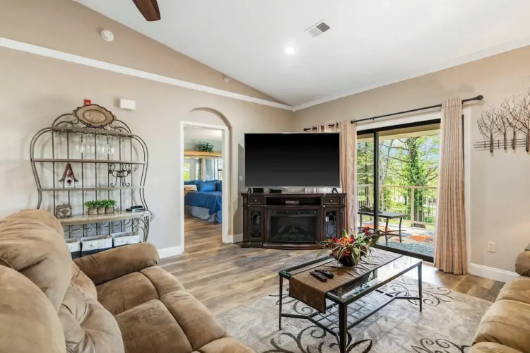 Cozy Comfort Retreat For 6