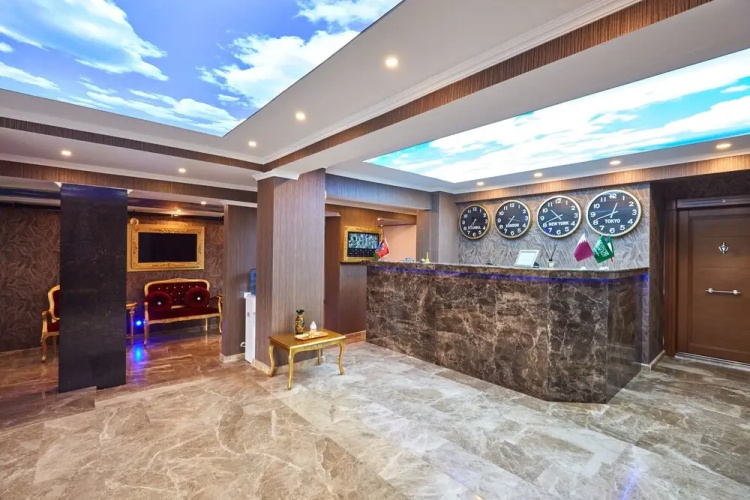 Tarabya Suit