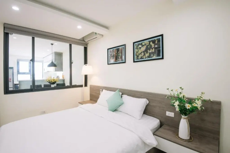 3 Bedrooms Apartment