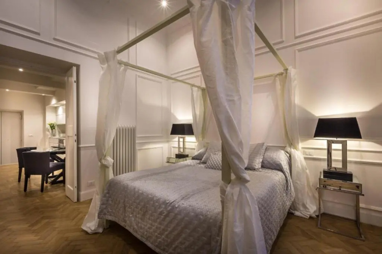 Old Town Apartment