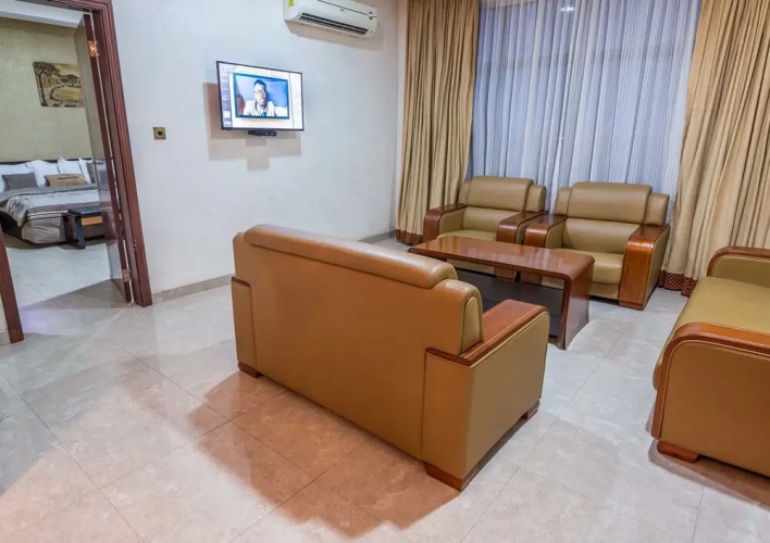 City Escape Hotel Prampram