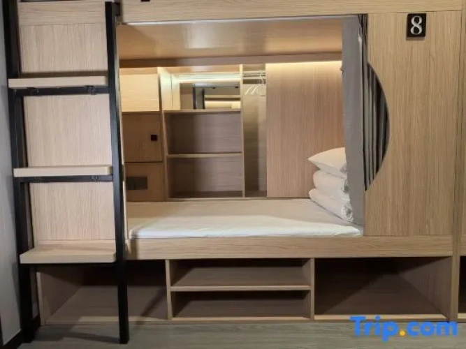 Bed in Dorm