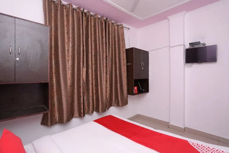 Oyo 38776 Dev Residency