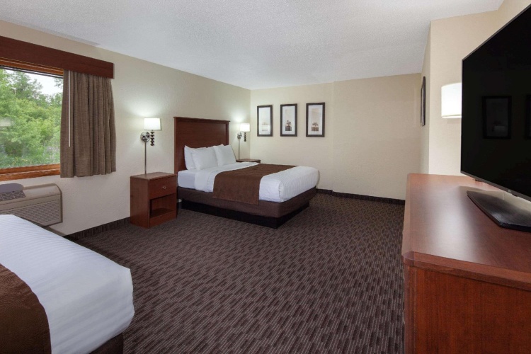 Quadruple Suite