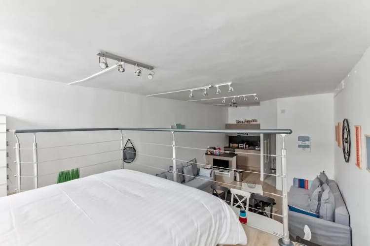 33 - Flat Av des Champs-Élysées