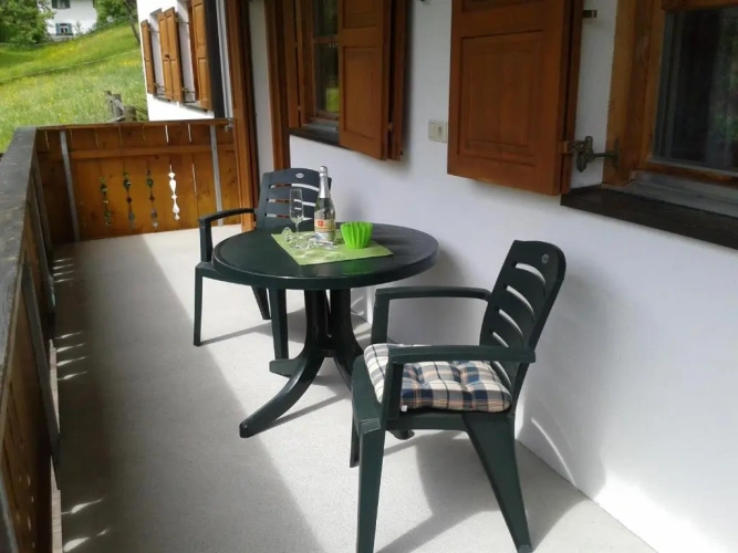 3 Bedrooms Apartment
