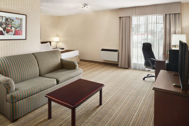 Days Inn by Wyndham Brantford photo 7
