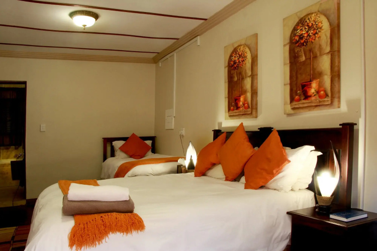 Lapalosa Lodge