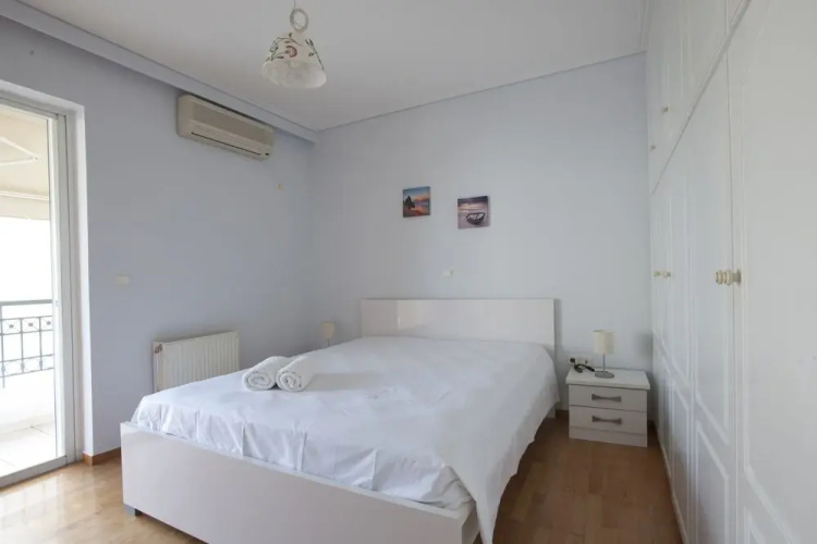 Ano Glyfada- A Big Comfortable Apartment