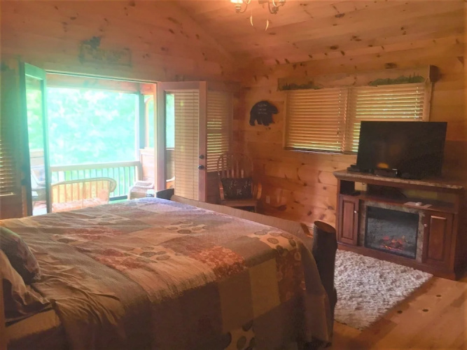 Snuggled Inn - Blue Ridge Ga