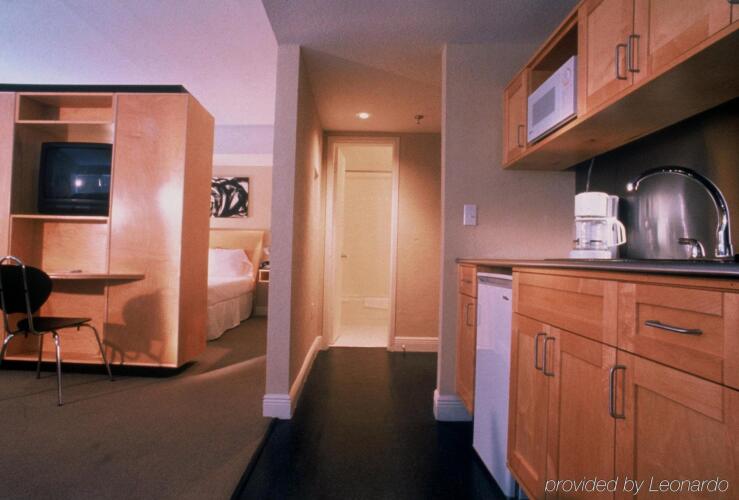 Crest Hotel Suites