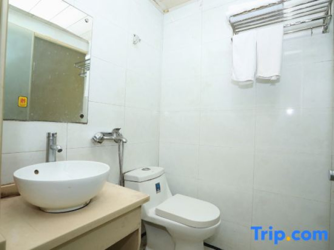 Ningbo Chenglou Guest House