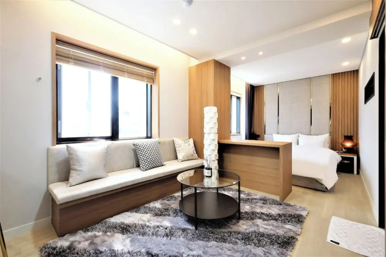 DELAMOUR Hotel