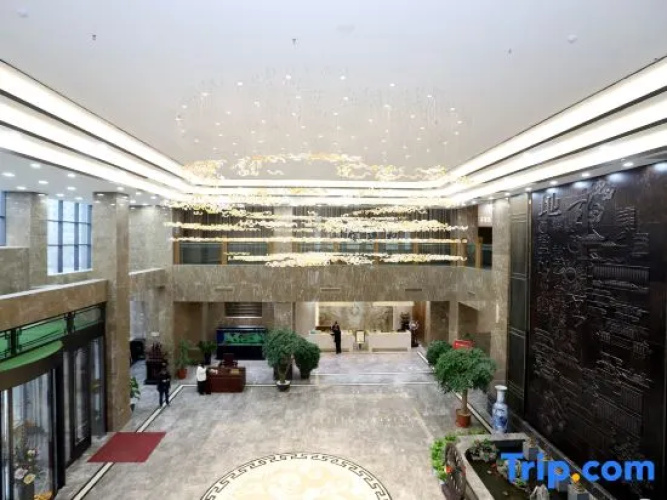 Huang He  Hotel