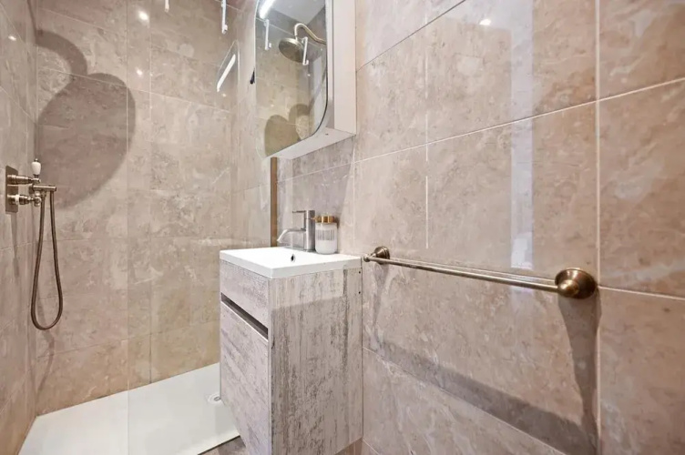 Brampton Grove Cozy Apartment - London