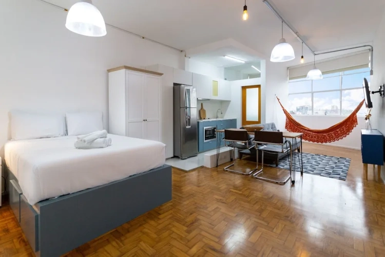 Family Studio with city view