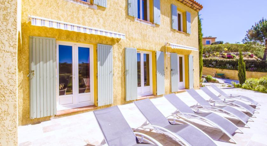 Grande Villa Récente à Sainte Maxime - Golfe de Saint Tropez