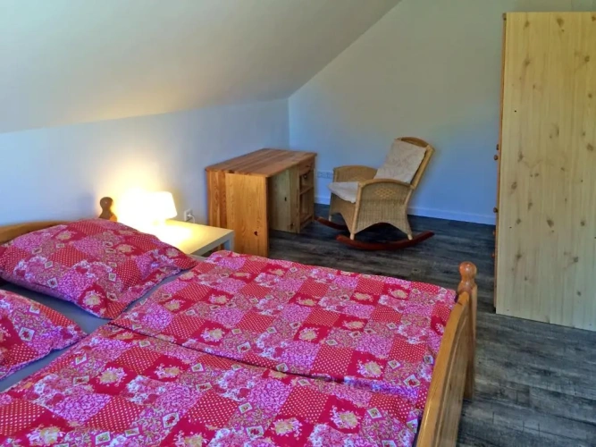 2 Bedrooms Cottage