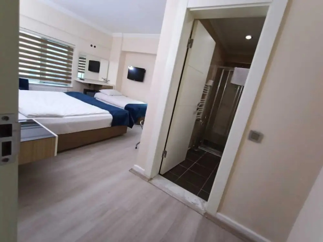 Kast Mahall Hotel