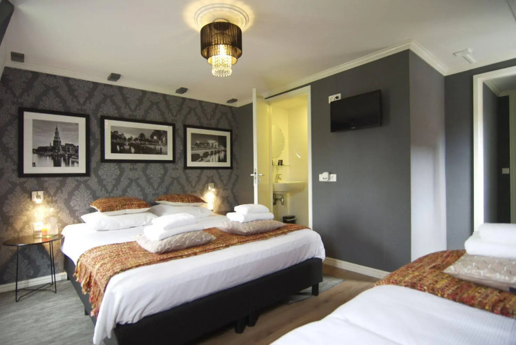 Flower Market Hotel