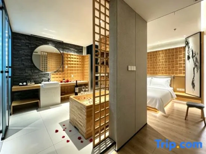 Deluxe Double Suite