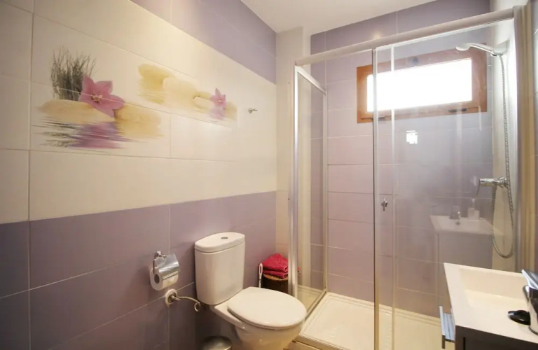 1077 Apartment Paola