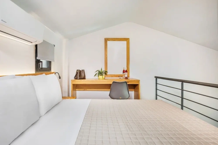 Standard Double room with pool view