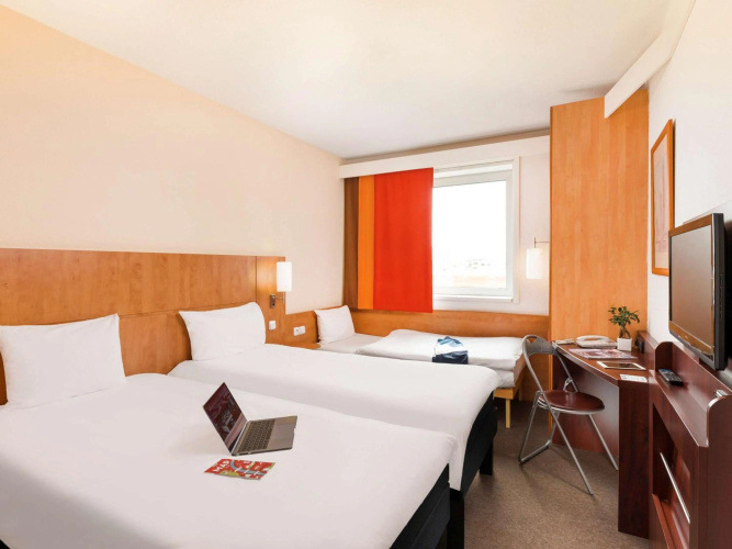 Hotel Ibis Praha Mala Strana photo 7