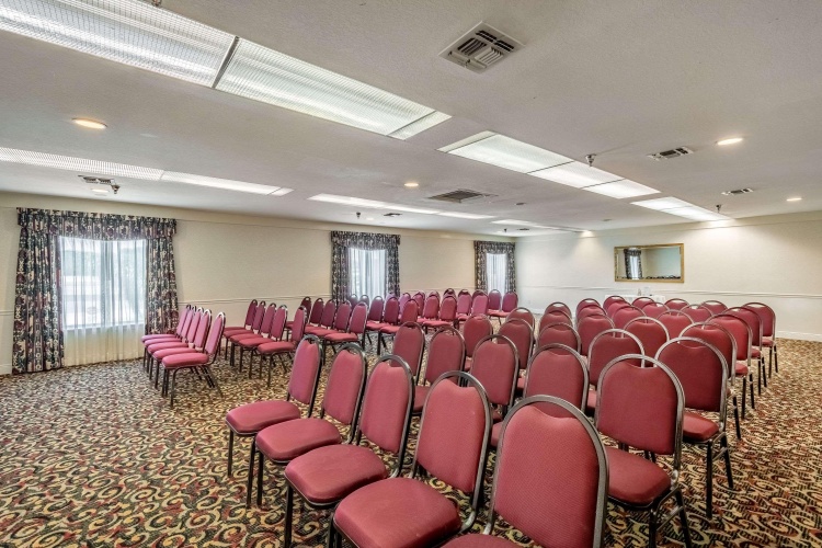 Clarion Inn & Suites photo 26