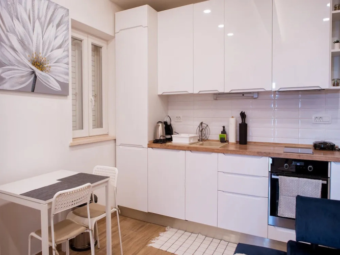 Serious Job Apartment